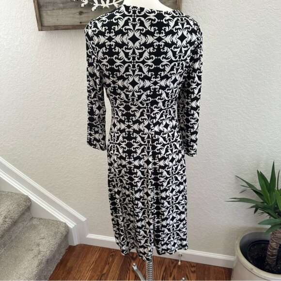 WHBM twist front stretch knit dress long sleeve ladies‎ size 12 - Picture 4 of 7